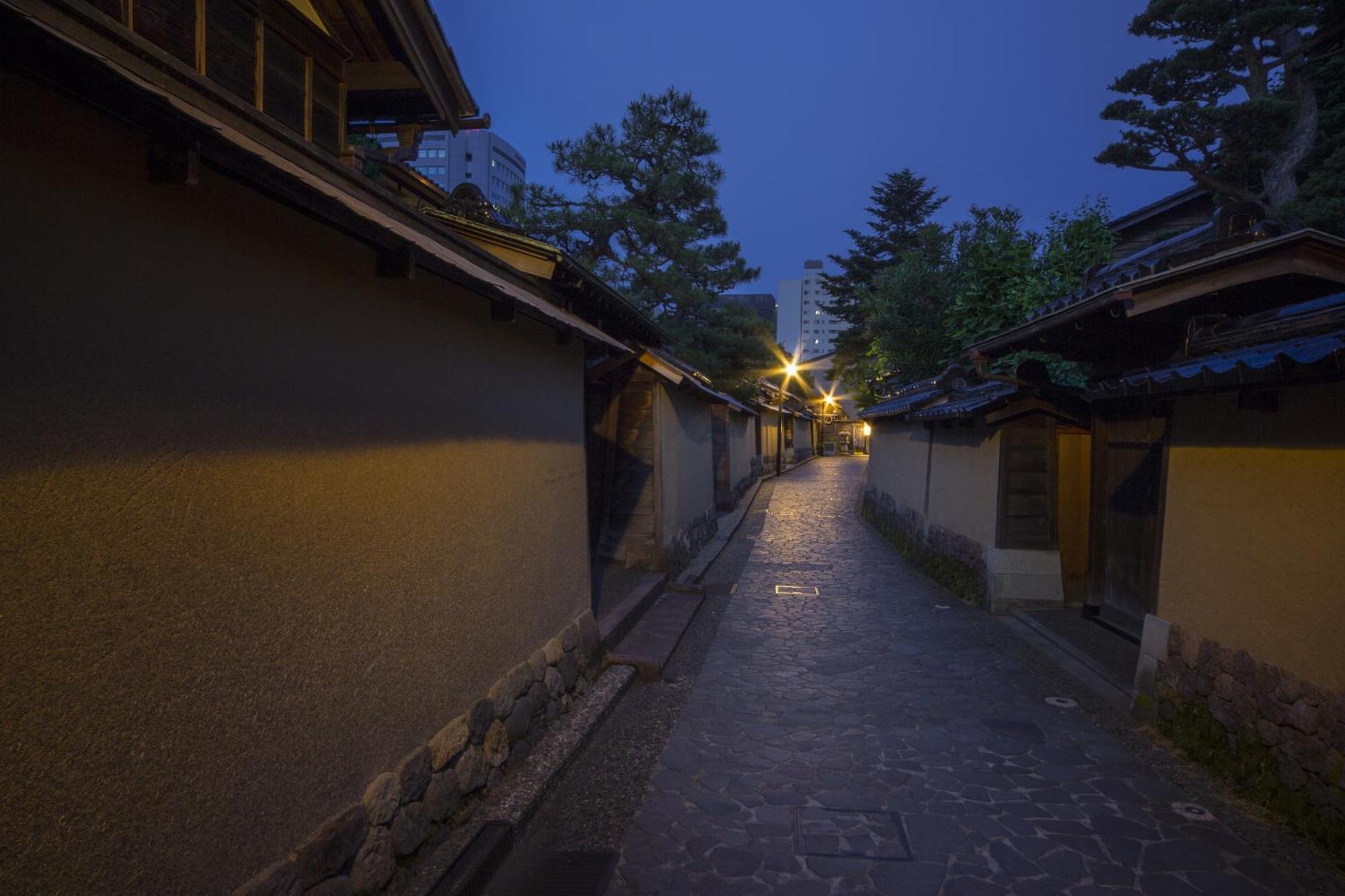 ゆいまーるeast - Yuimaru East Aparthotel Kanazawa Exteriör bild